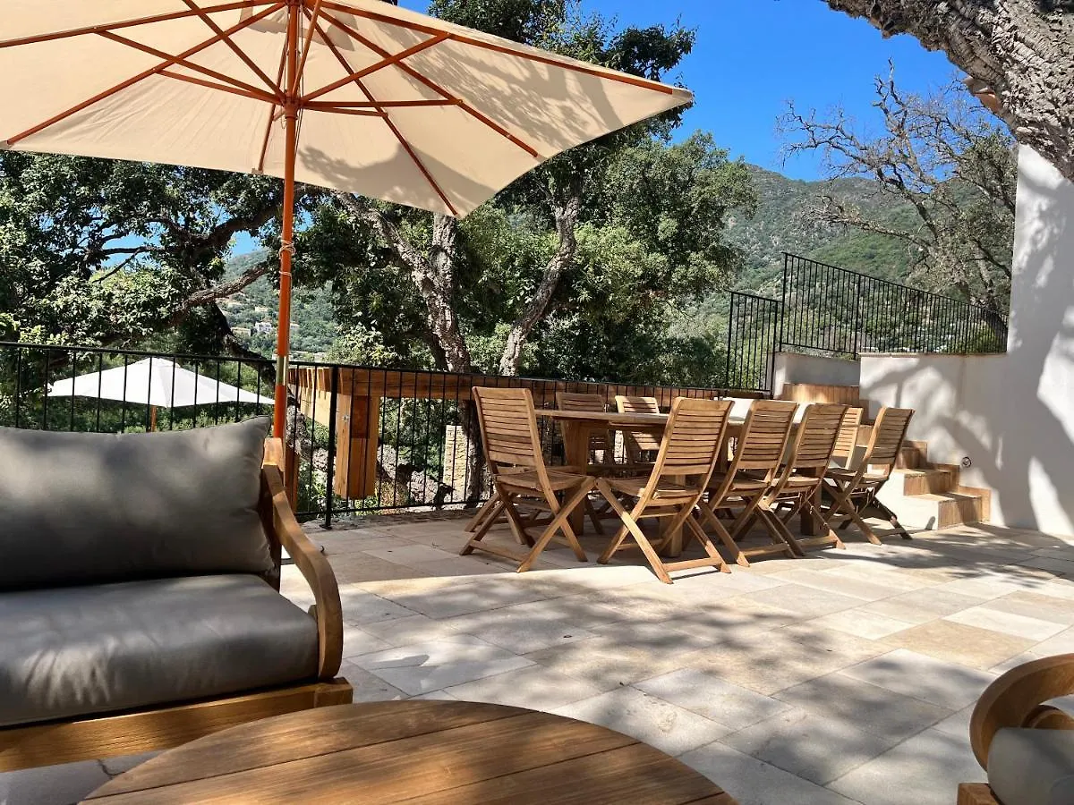 La Maison Des Chenes - 5 Etoiles Cavalaire-sur-Mer 0*,